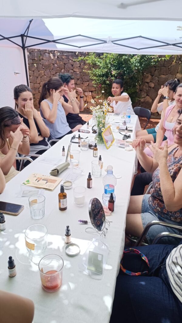 Reserva tu plaza para evento de vela natural y yoga facial con paella de marisco y comida vege - 6 de septiembre - Imagen 5